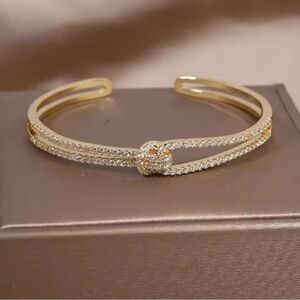 Antro! Classic Lux cuff crystal Gold  Knot Bracelet